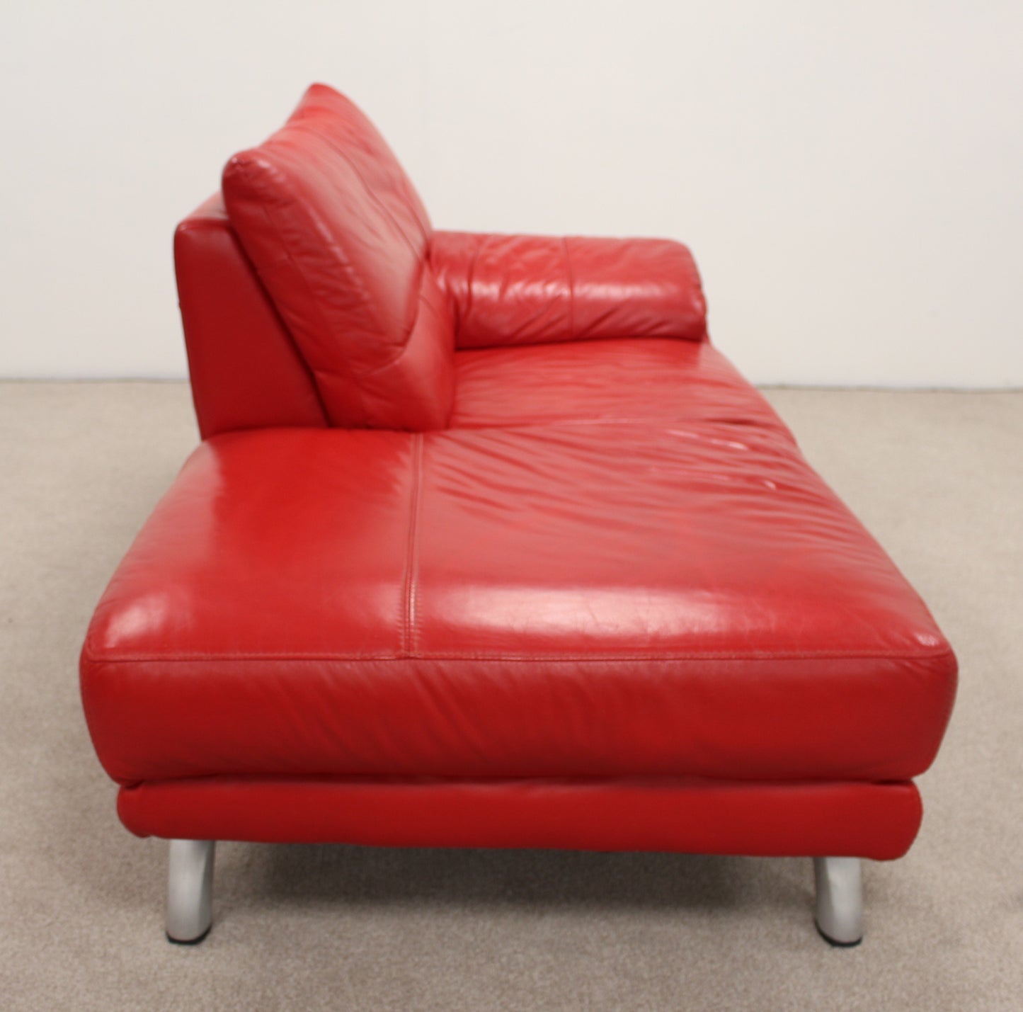 Leather Chaise Lounge