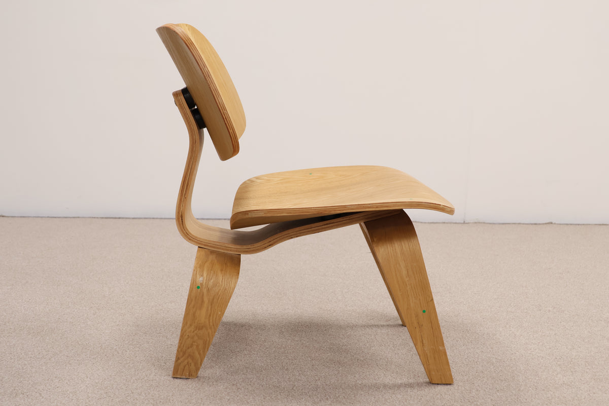 Eames Style Chair