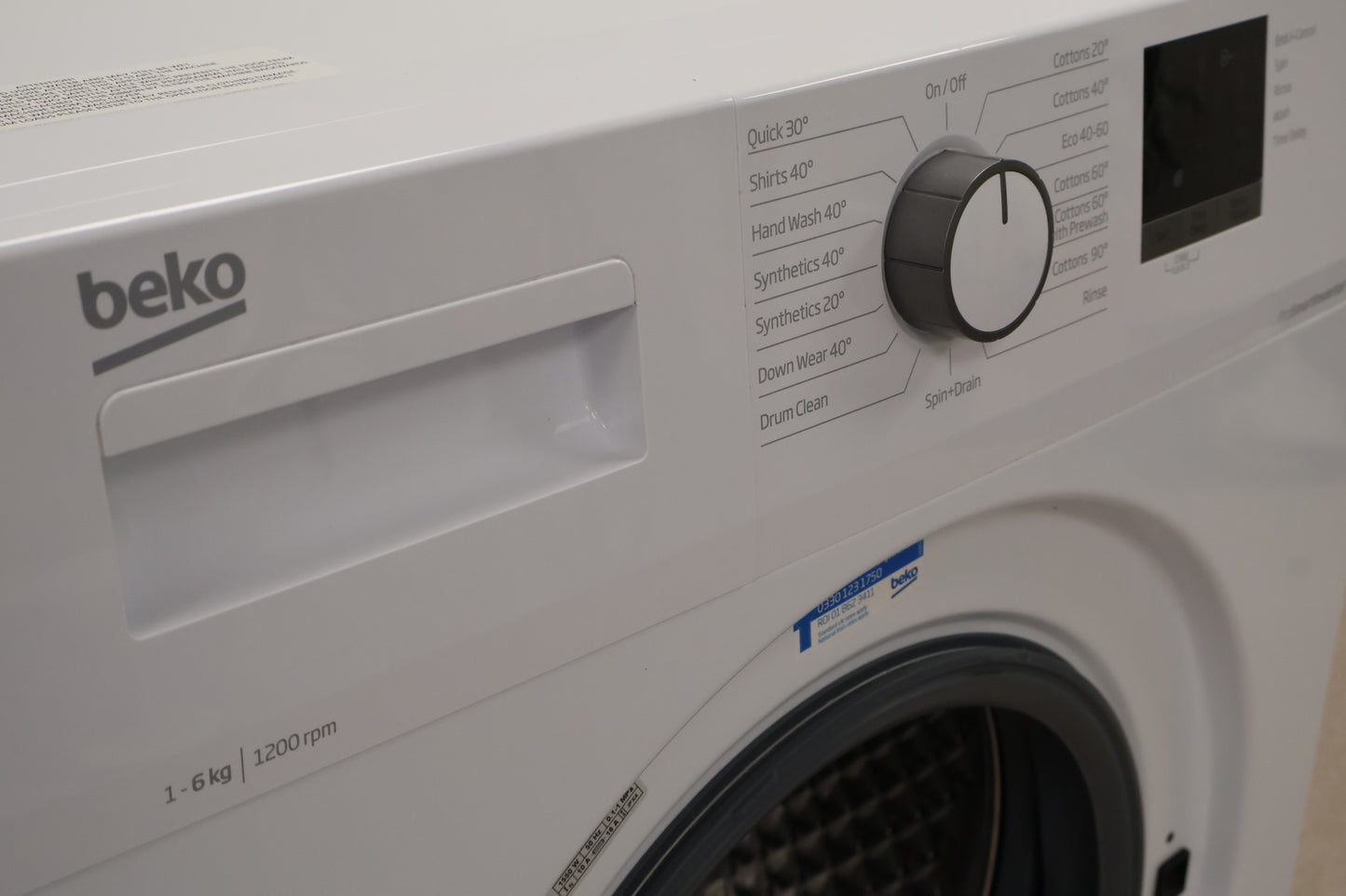 Washing Machine by Beko