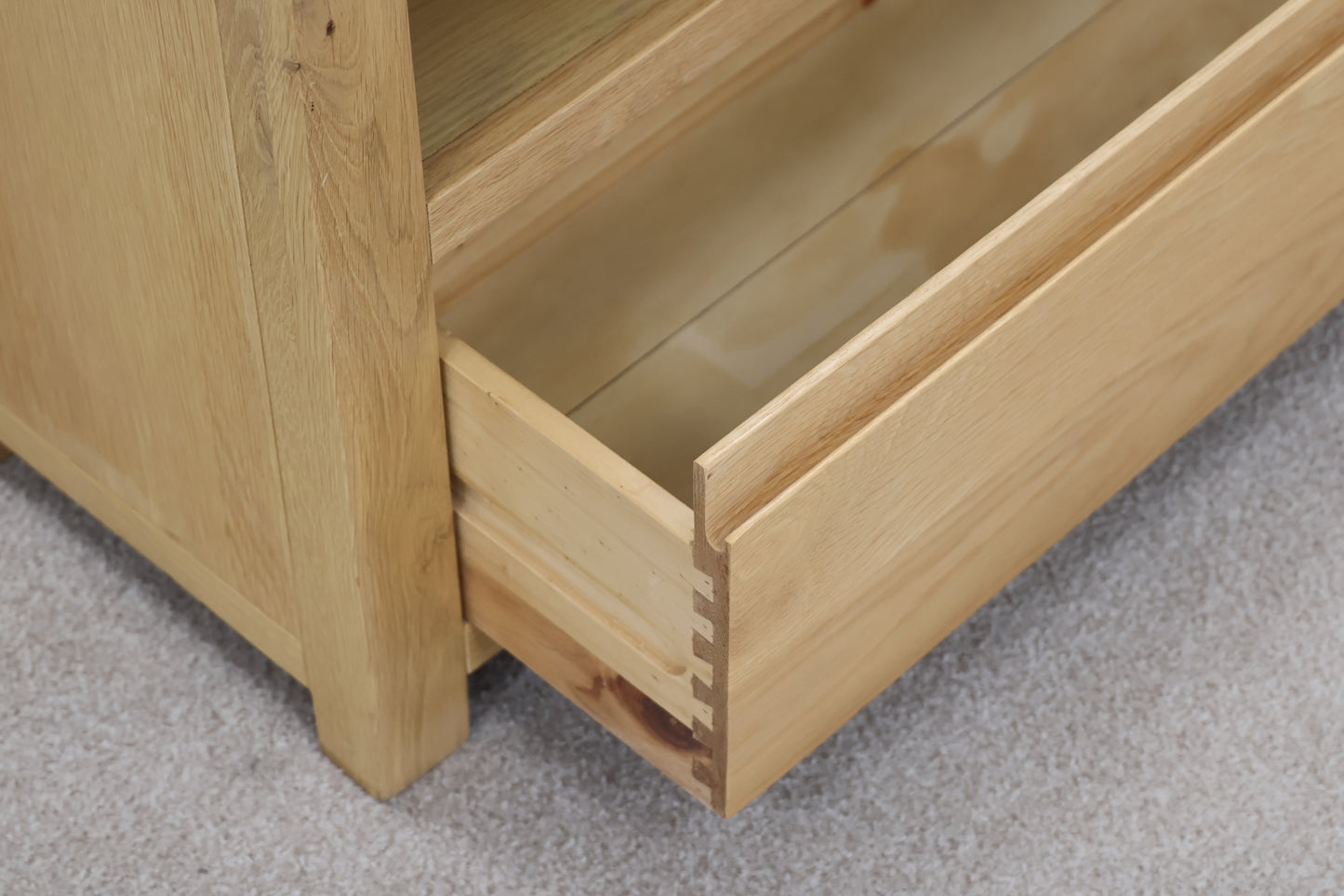 Oak Tv Unit