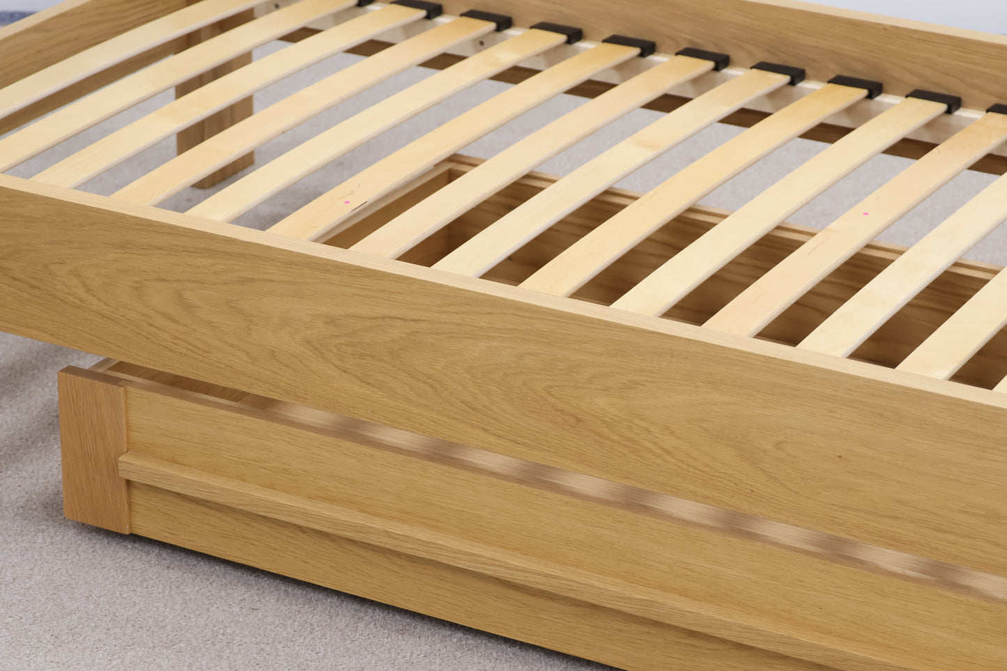 Oak Single Bed with Sanitised Mattress