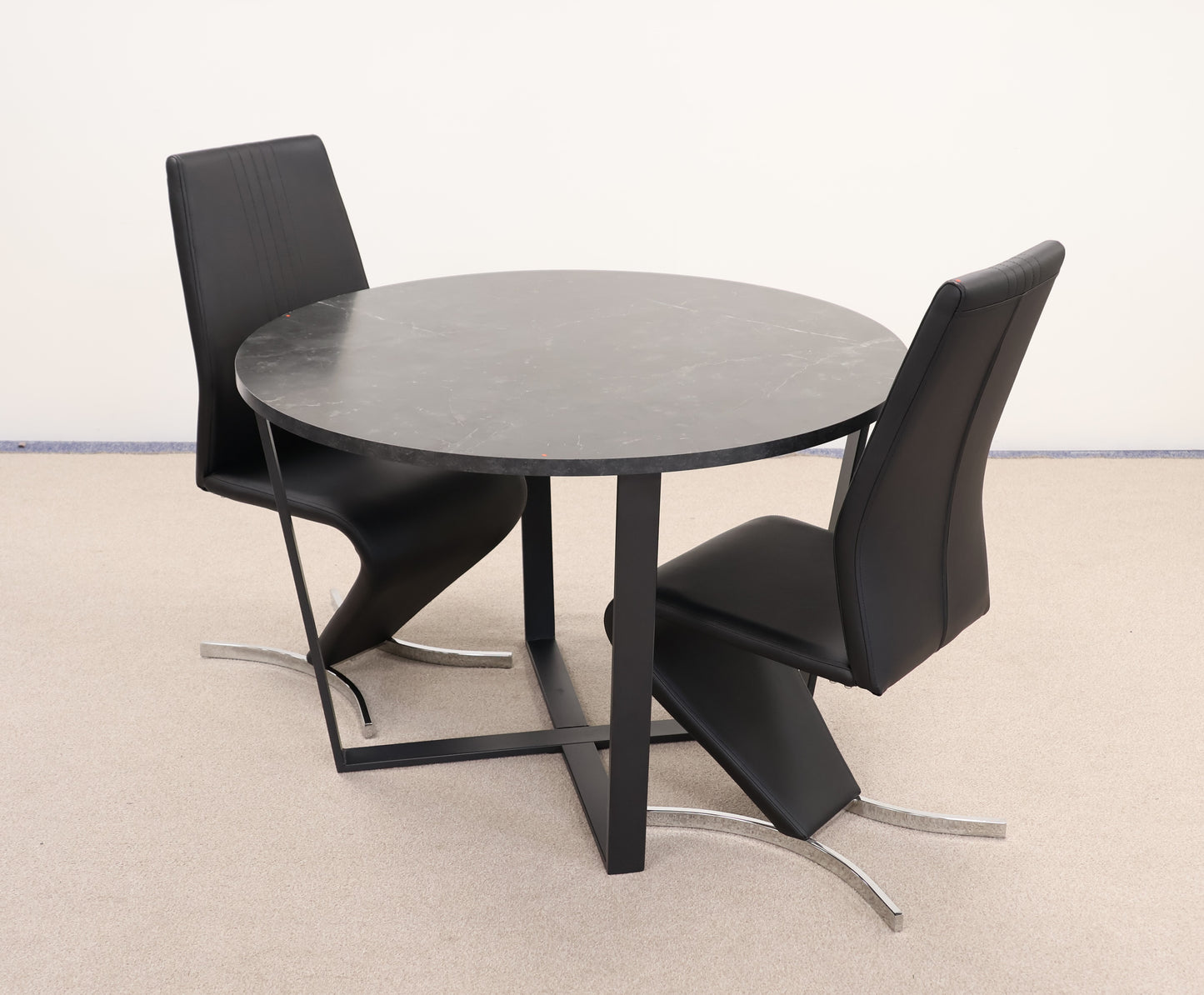 Circular Table and Chairs