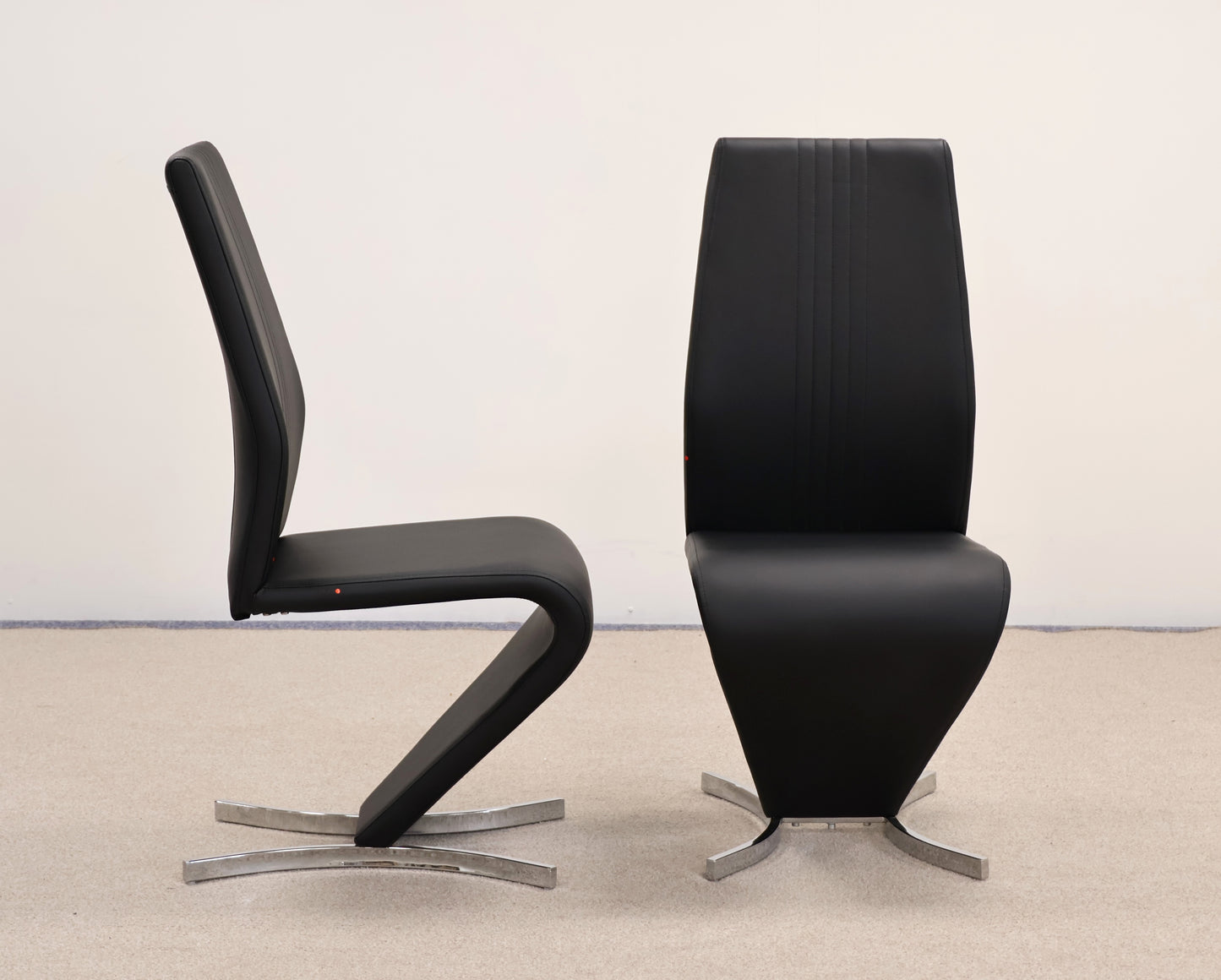 Circular Table and Chairs