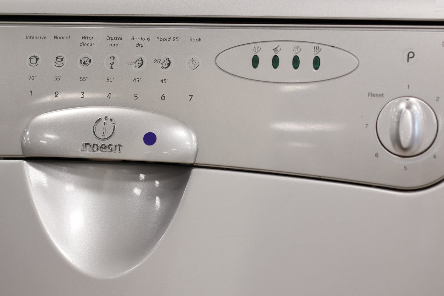 Dishwasher by Indesit