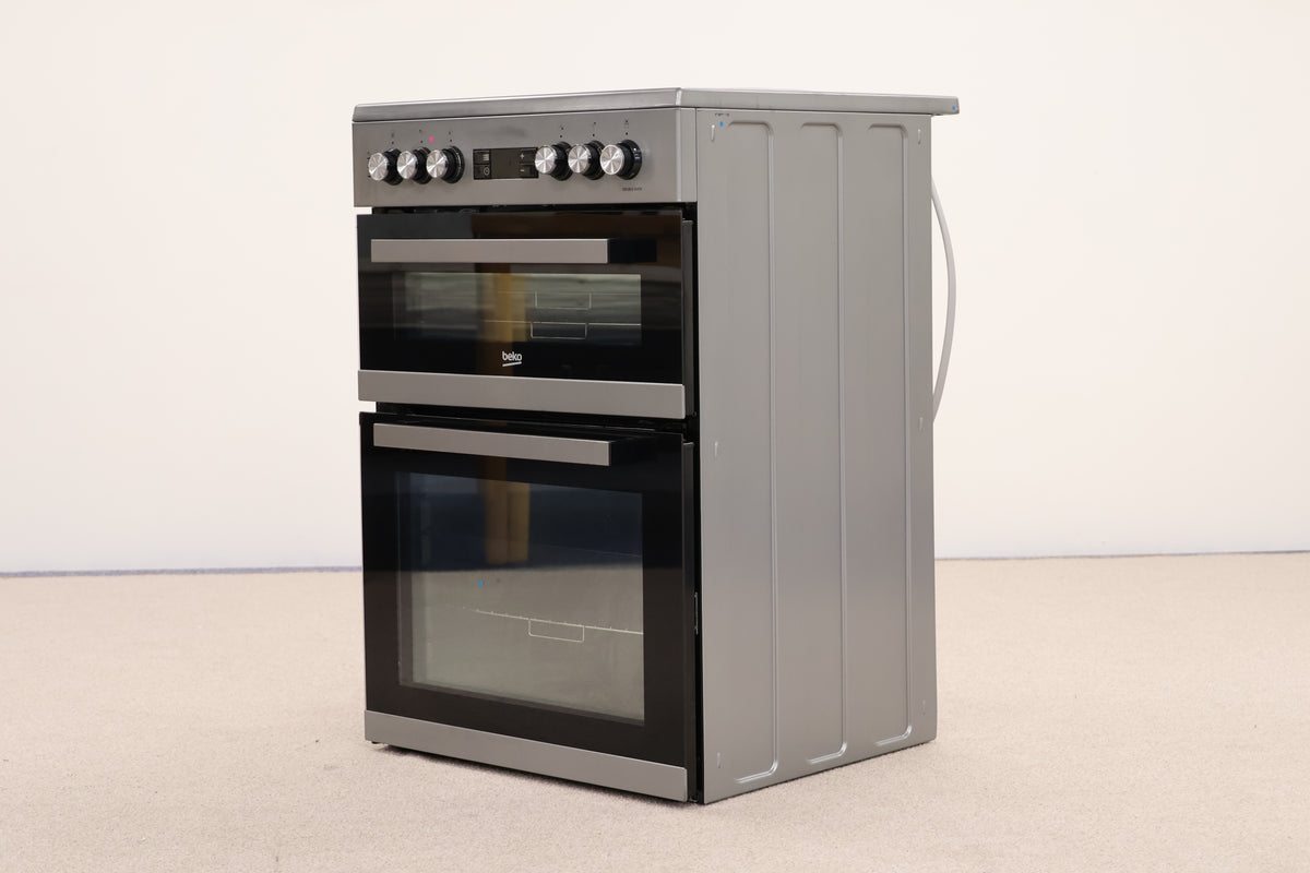 Cooker by Beko