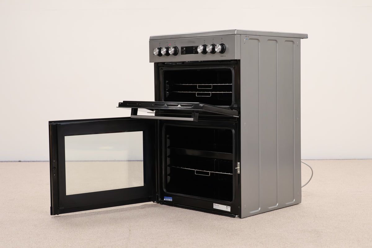 Cooker by Beko