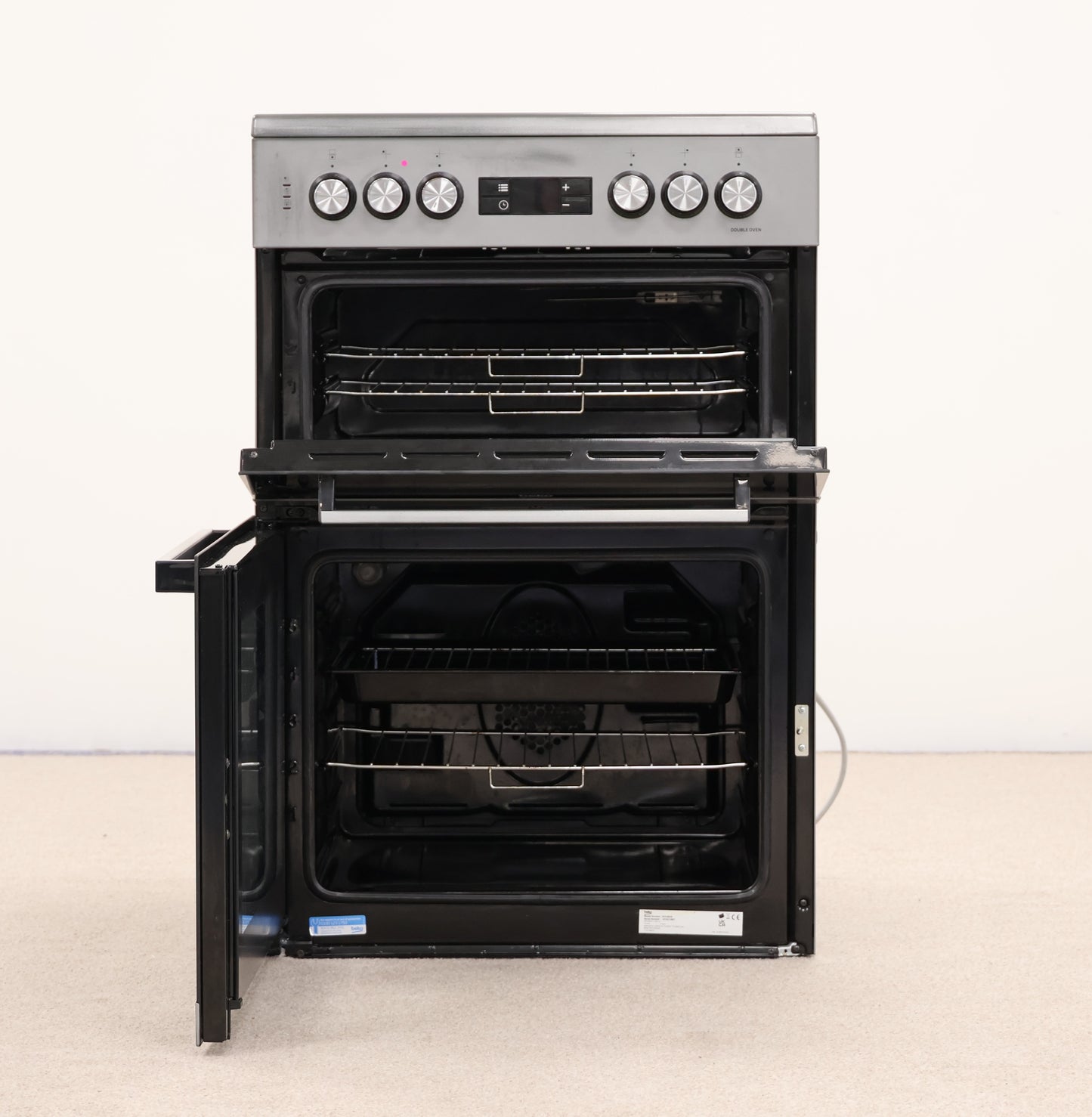 Cooker by Beko