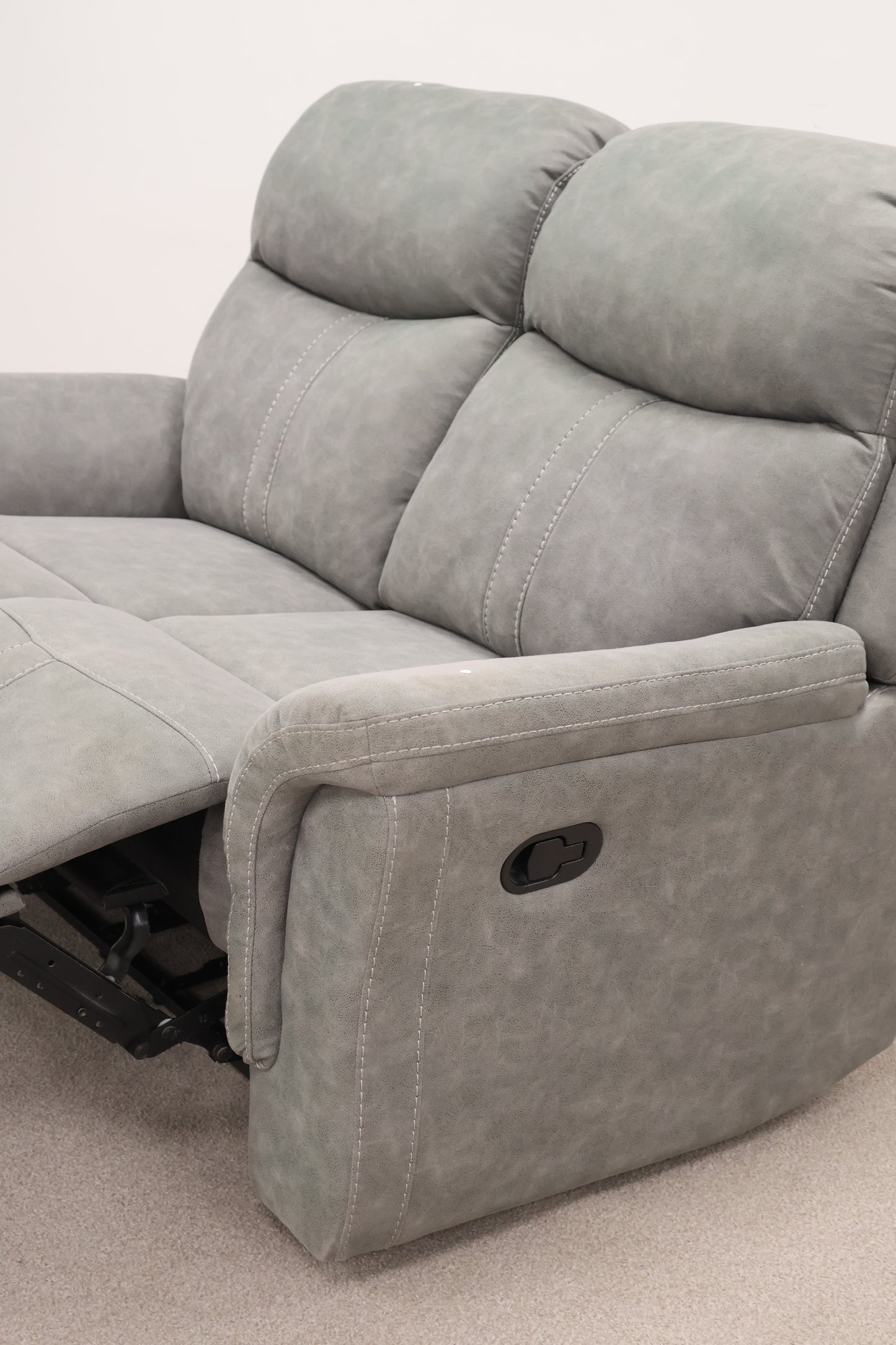 Manual Reclining Sofa