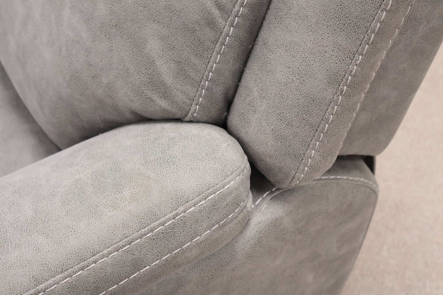 Manual Reclining Sofa