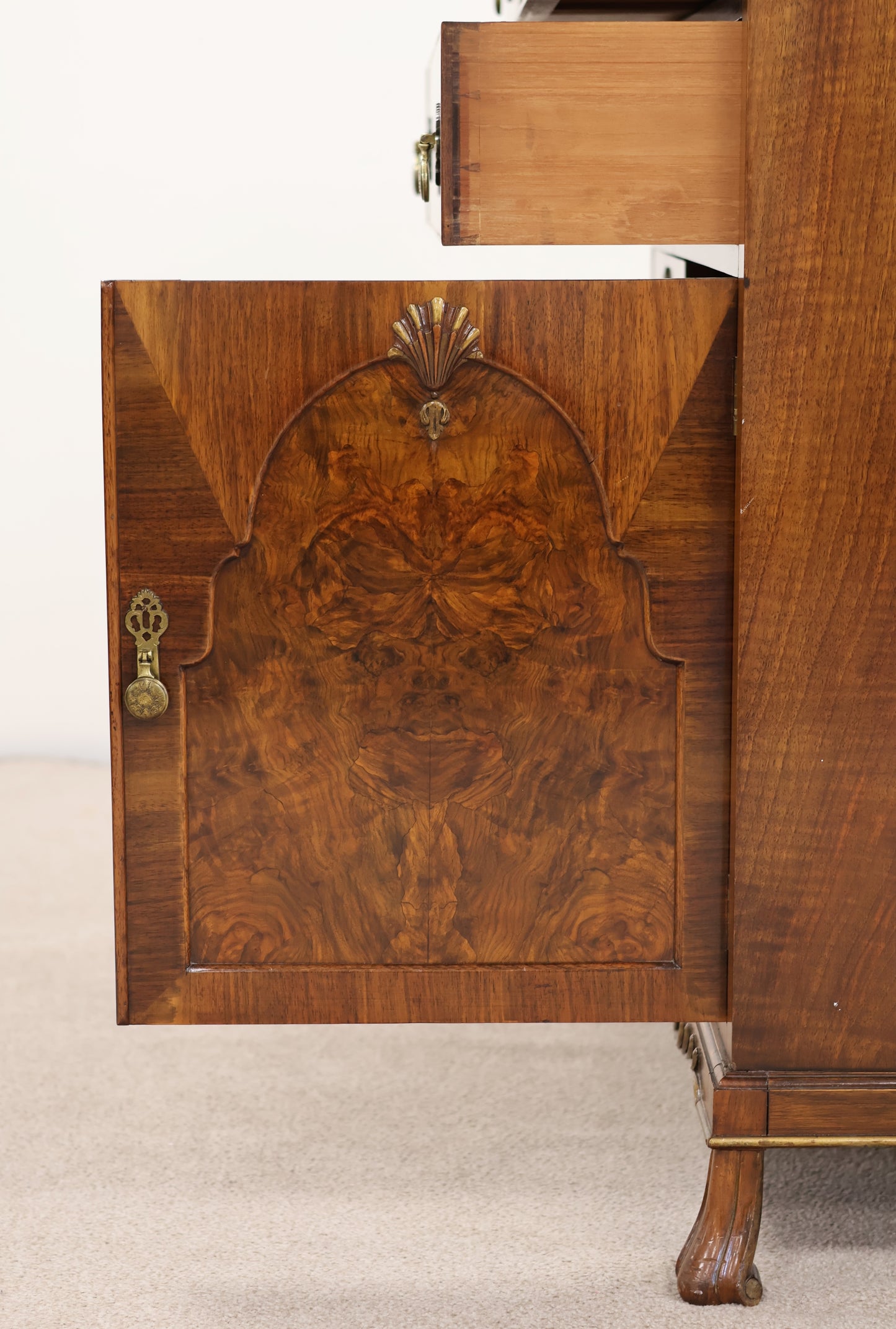 Vintage Chest of Drawers