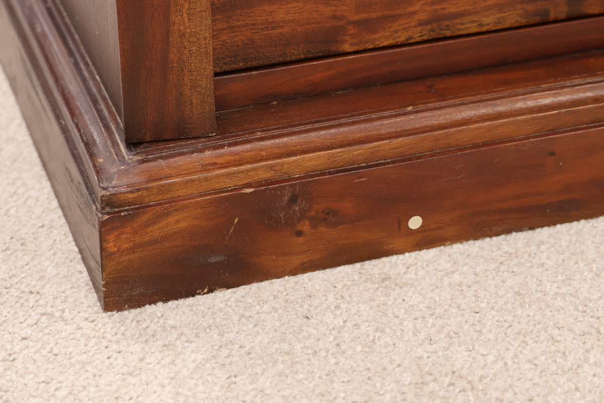 Vintage Wellington Chest