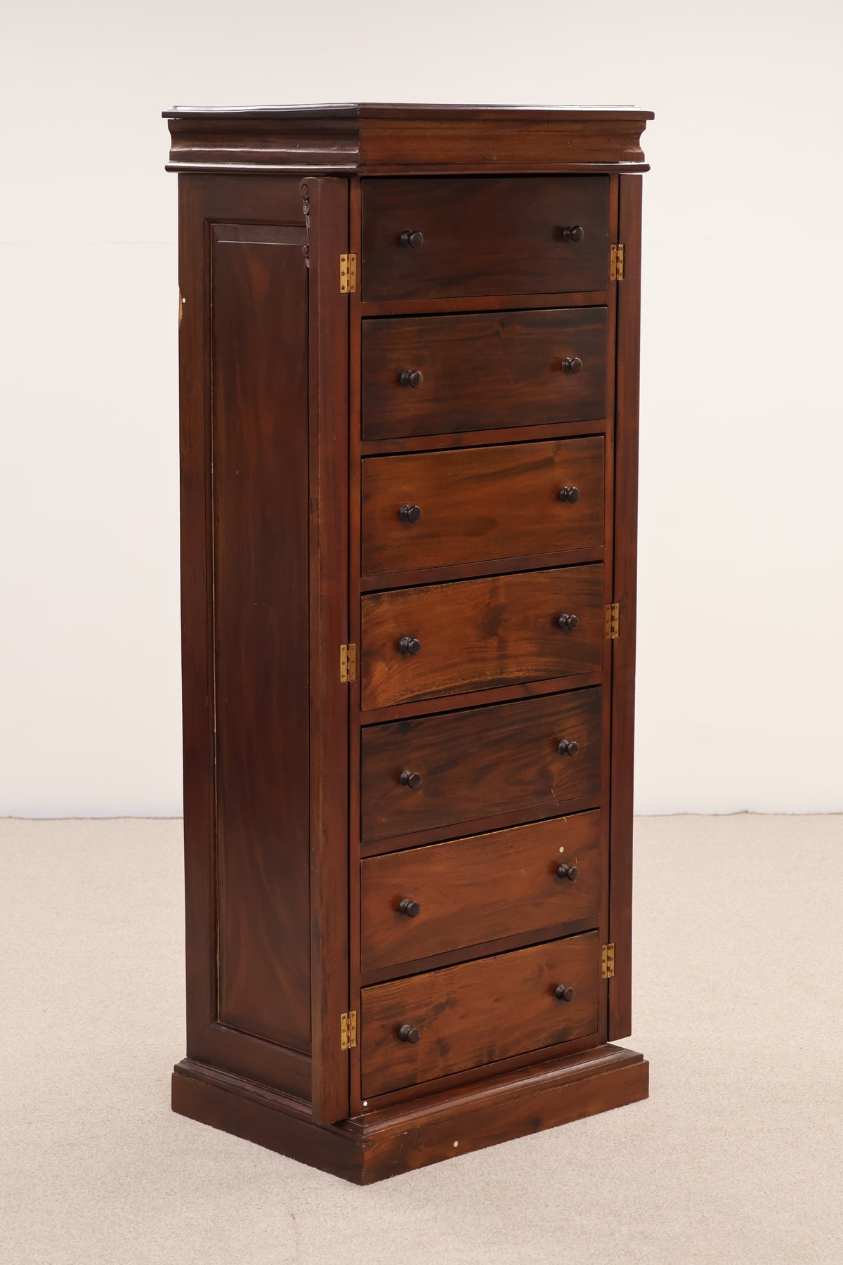 Vintage Wellington Chest