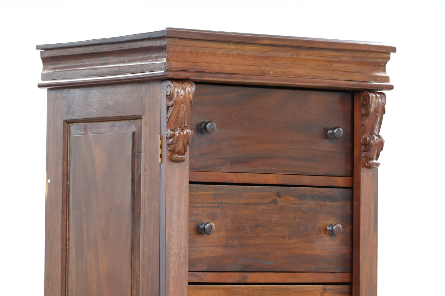 Vintage Wellington Chest
