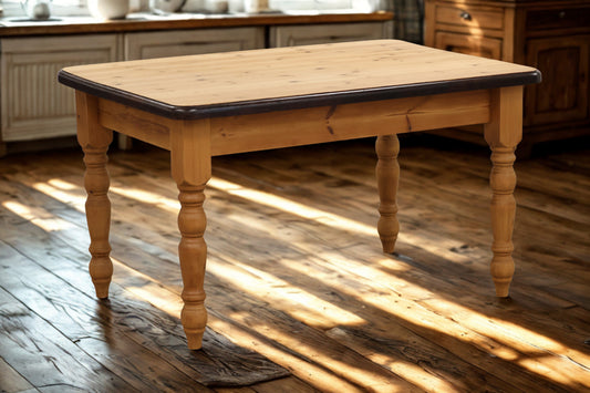 Pine Table by UPCYCLEinc