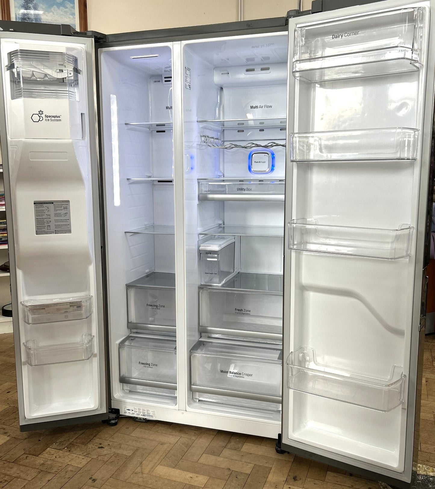 American Style Fridge Freezer by LG